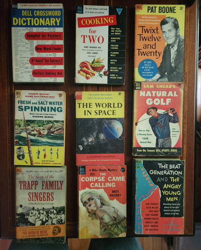 Lot assorted vintage dell - of, 9