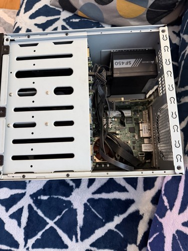 Ultimate bay nas - ultimate, nas/plex
