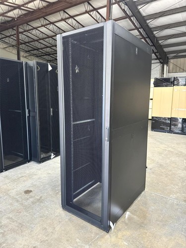 Ar3357 48u server rack - 48u,