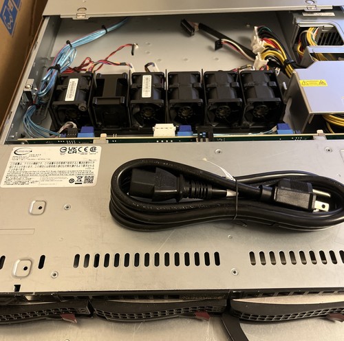 Supermicro 815 s6x12 bay - 815-s6x12, 4