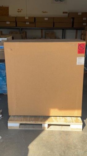 Apc netshelter 24u server rack - 24u,