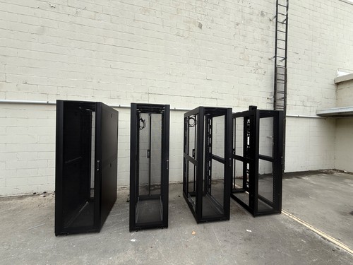 Apc netshelter server - server, rack